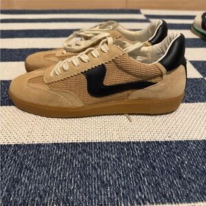 Dolce Vita Tan and Black Women's Sneakers